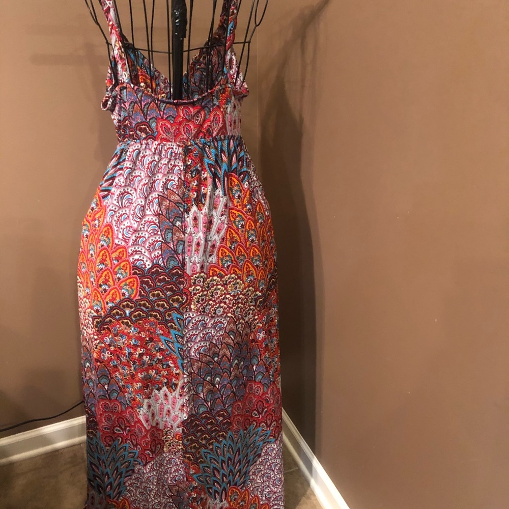 Maxi - Picture 3 of 3